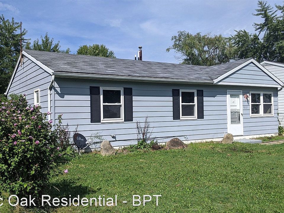 1st image of 9885 Green Dr