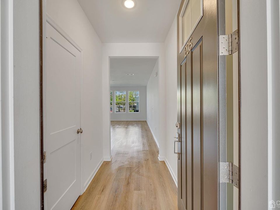 215 PARK PL Dunellen NJ Zillow