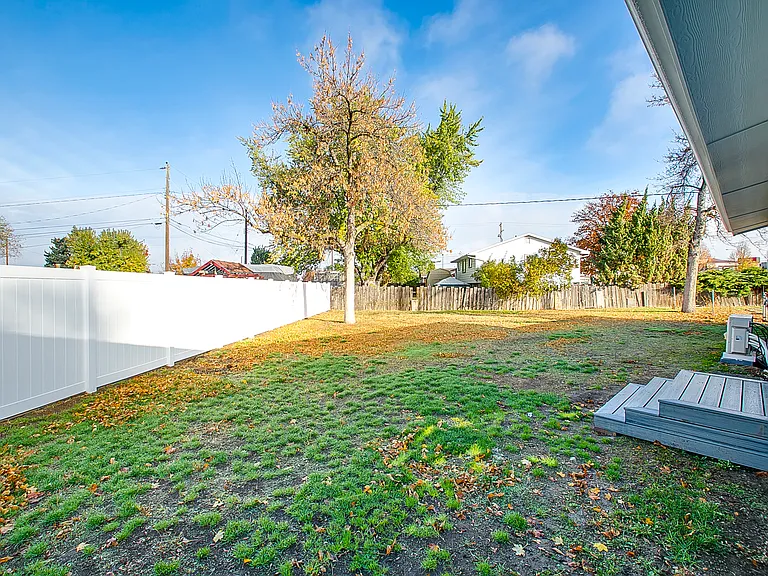 8000 W Dorian St — Photo 29