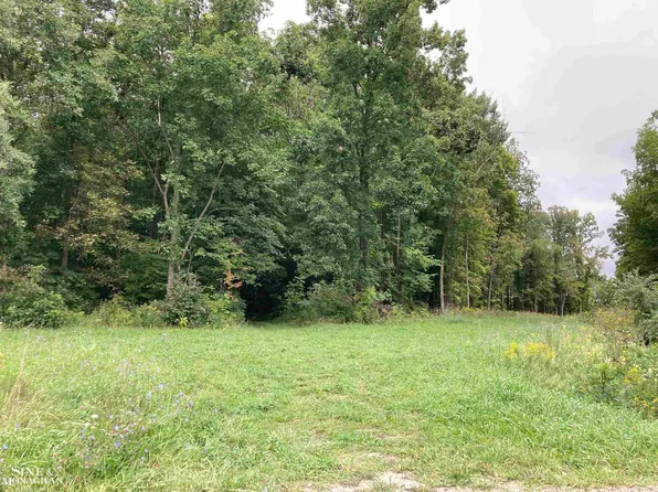 Briggeman Rd, Saint Clair, MI 48079
