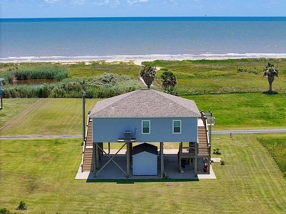 2nd image of 112 Pelican Beach Dr