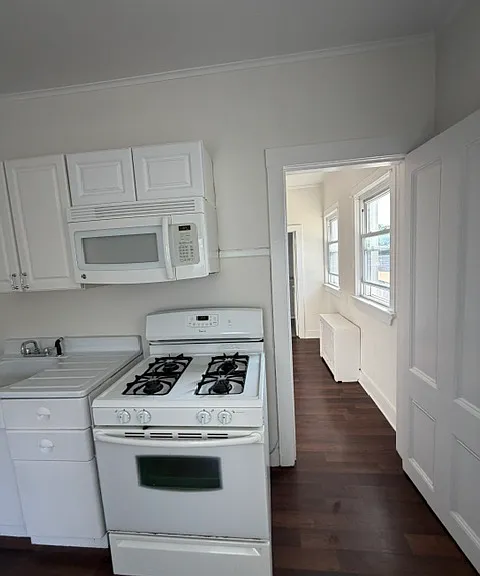 42 Pleasant Pl #2 — Photo 3