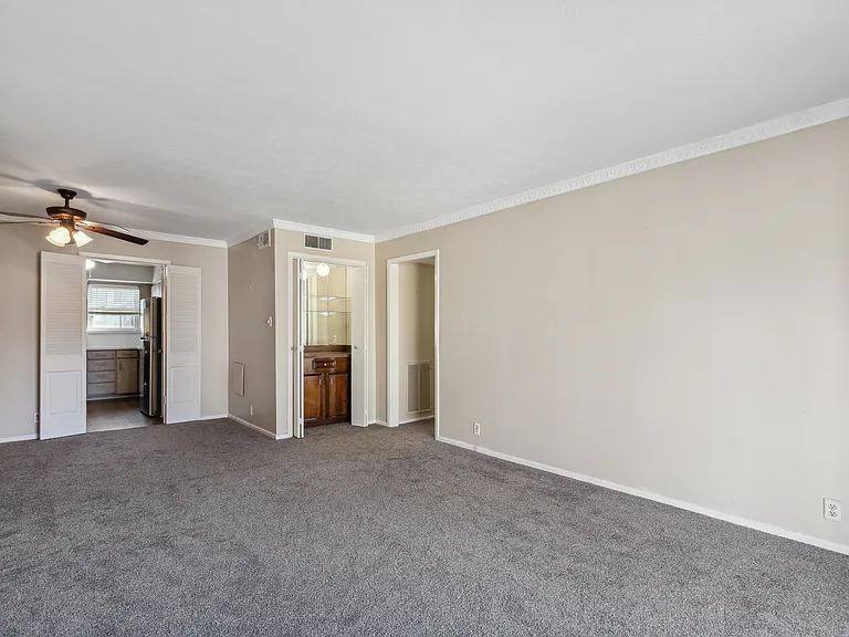 7918 Royal Ln #212 — Photo 4