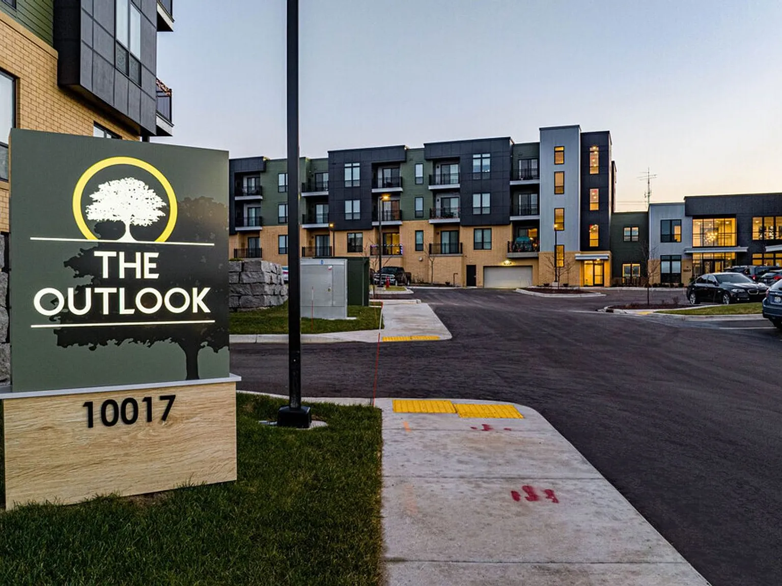 The Outlook Apartments — Photo 2