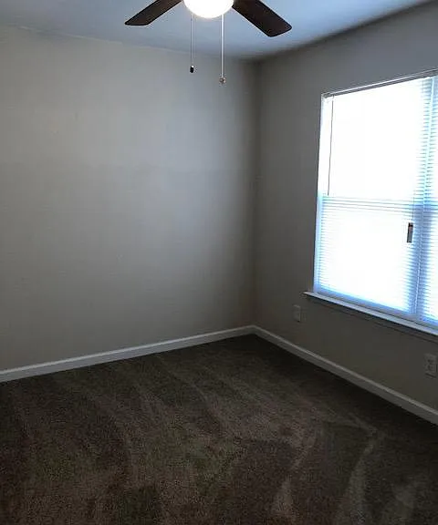412 N 72nd Ave #A — Photo 8