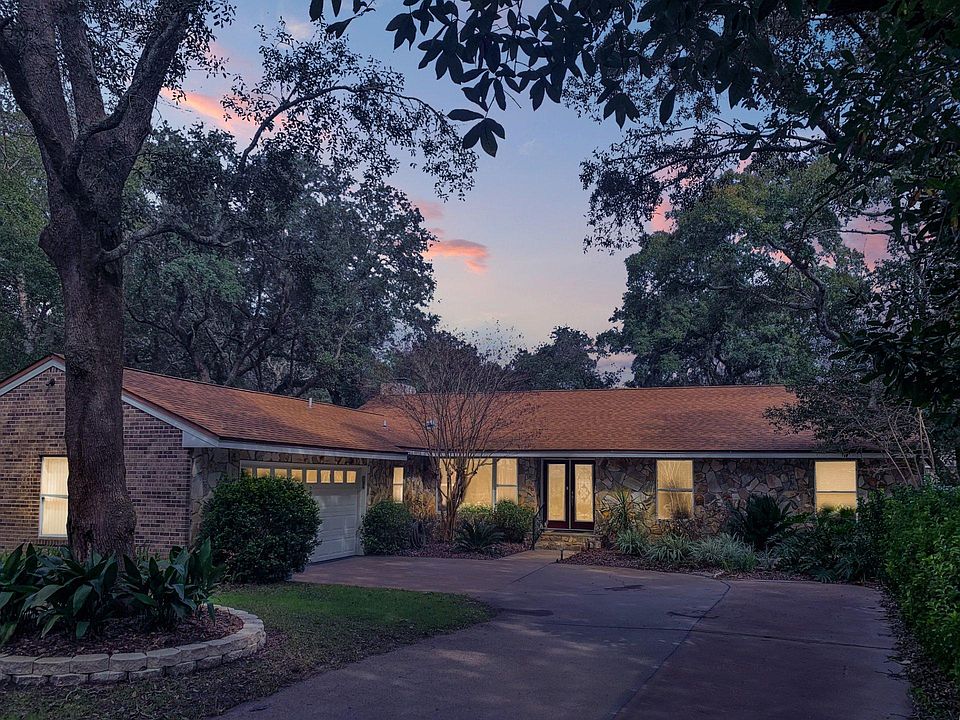 1st image of 6640 Avenida De Galvez