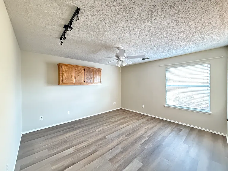 3549 Mason Dr — Photo 20