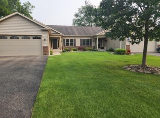 9595 Clarence Center Rd, Clarence center, NY 14032