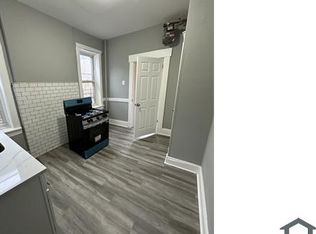 188 Ashburton Ave #2L, Yonkers, NY 10701