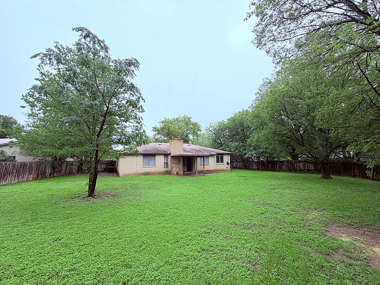 10904 Meadgreen Ct — Photo 36