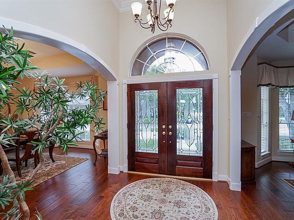 4th image of 1203 Seabury Ct