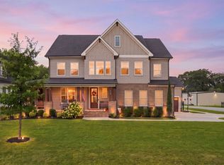 904 Shiloh Hills Dr, Fuquay Varina, NC 27526