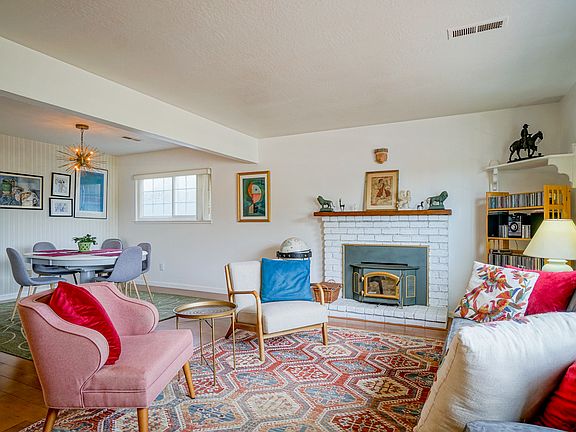 LIVING ROOM - FIRST FLOOR