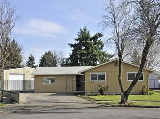 1116 Pleasant St, Springfield, OR 97477