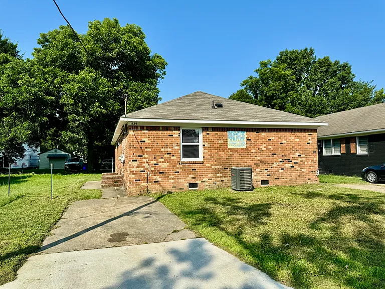1539 Palmetto St #B — Photo 18