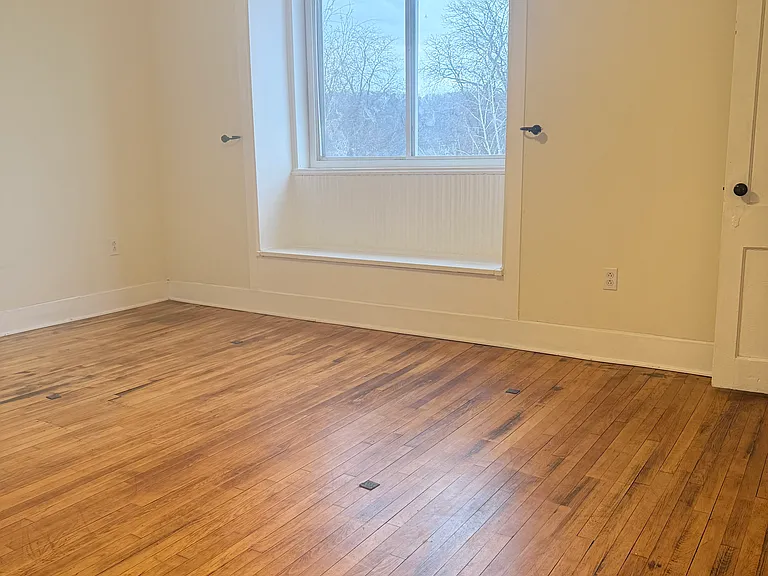 290 2nd Ave #3 — Photo 18