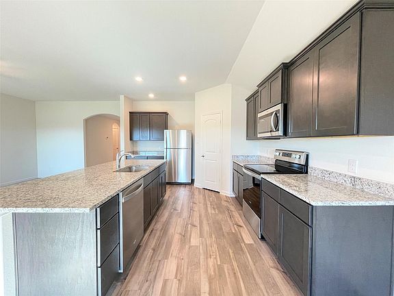 2nd image of 612 Aqueduct Dr