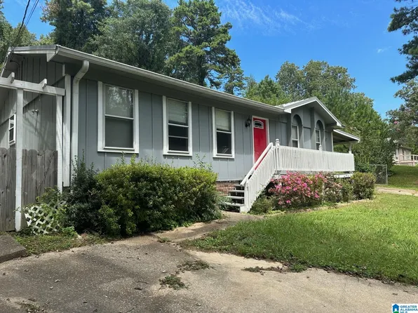 3076 Queenstown Rd, Trussville, AL 35173