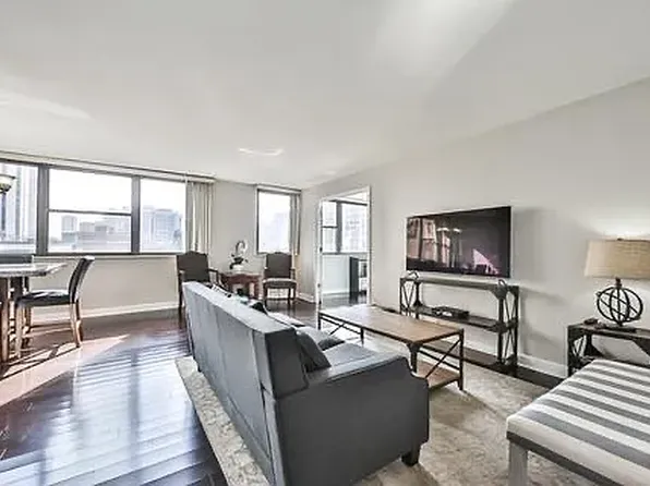 2700 N Hampden Ct APT 6D, Chicago, IL 60614