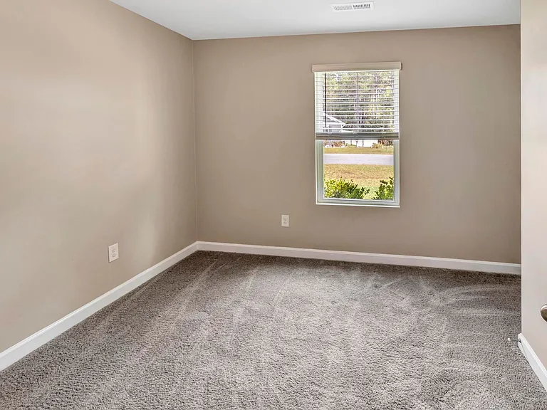 Guest Bedroom #1