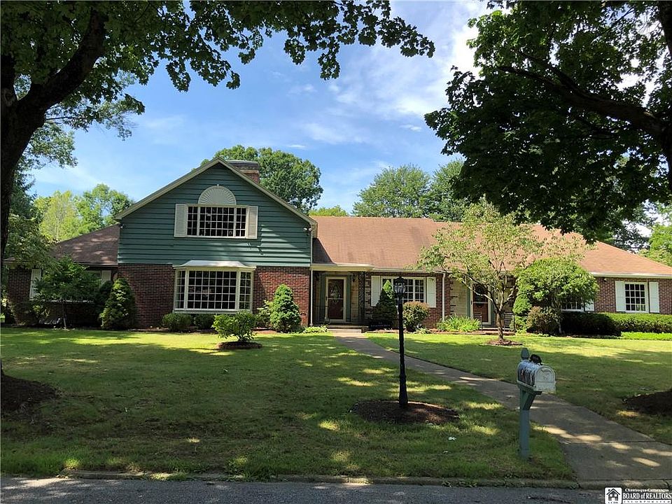 1st image of 6 Westminster Dr