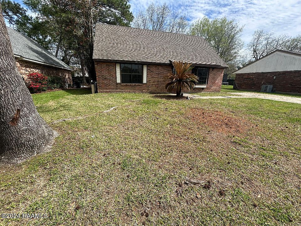 1st image of 500 Plaza Village Dr