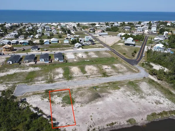 9452 Tulip Ave, Pt Saint Joe, FL 32456