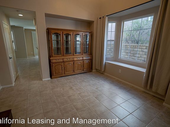 3rd image of 27059 Victoria Ln