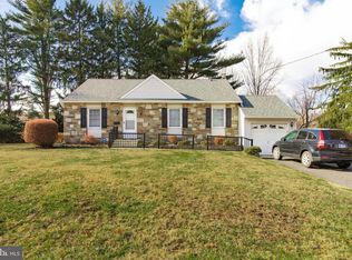 15 Valley View Rd, Chalfont, PA 18914