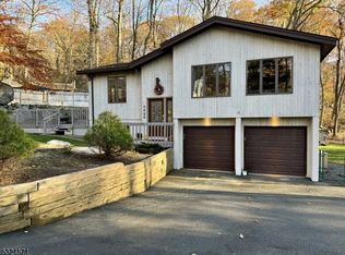 26 Glen Cove Rd, Andover, NJ 07821