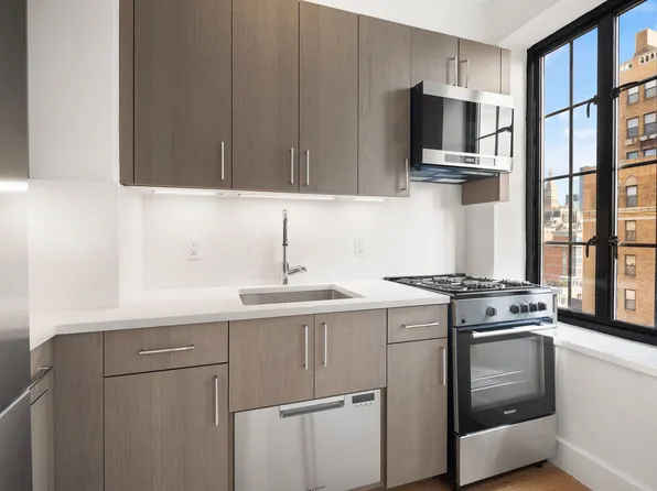 201 West 16th Street image 4 of 7