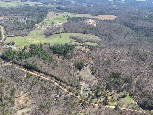 8 Red Lamb Rd, Melbourne, AR 72556