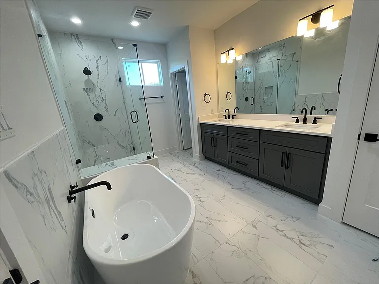 6412 Highland Pine Ln — Photo 11