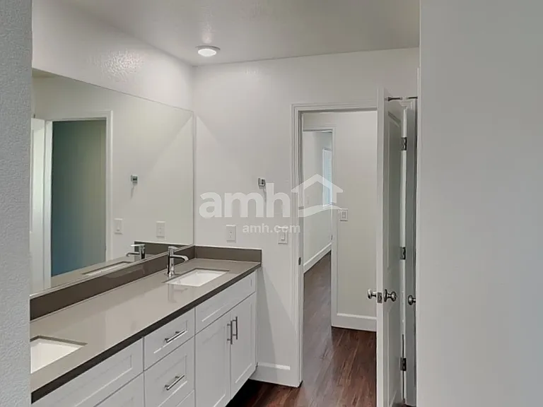 4753 Tire Swing St — Photo 10