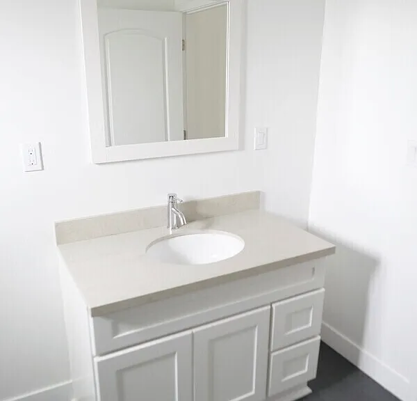 923 W 41st Dr #3/4 — Photo 5