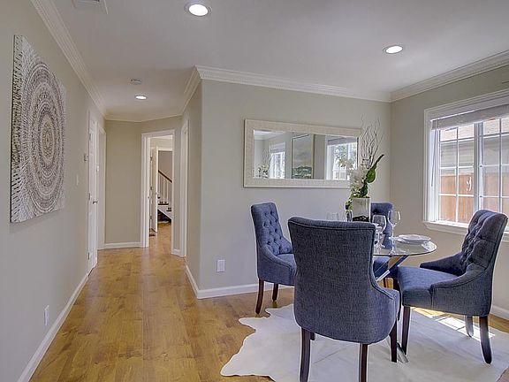 4th image of 1698 Whitton Ave