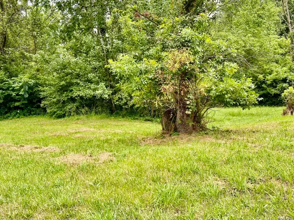 924-930 N 6th Ave, Altoona, PA 16601