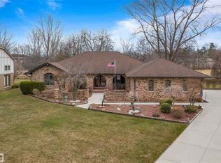 37224 Camellia Ln, Clinton Township, MI 48036