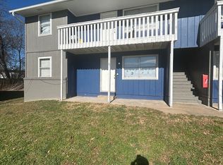 1602-1605 Juniper Cir, Springdale, AR 72764