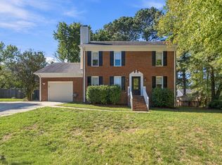 105 Pinewood Dr, Apex, NC 27502