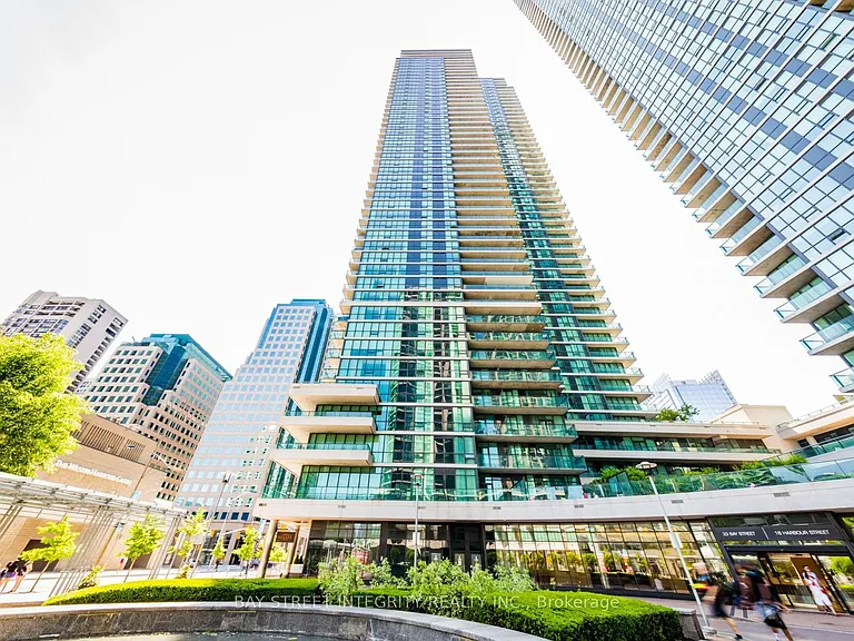 33 Bay St #307 — Photo 1