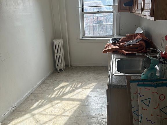 2nd image of 42 Park Ave #A33