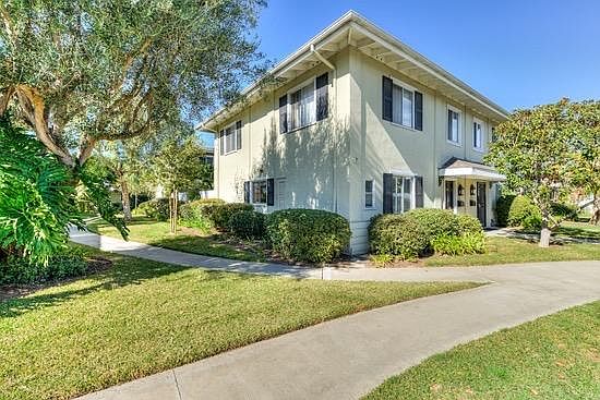 Corner end unit, very tranquil