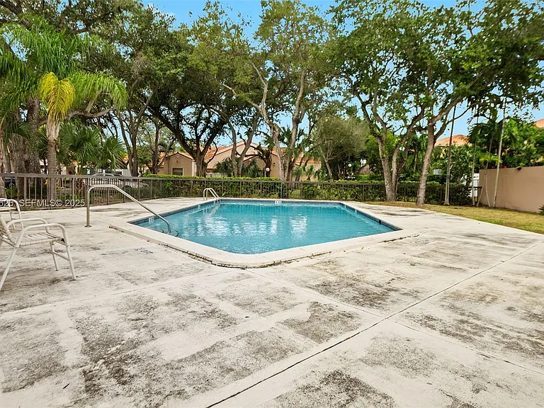 11840 SW 80th St #526 — Photo 23