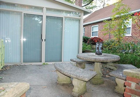 2nd image of 6560 Baywood Ln