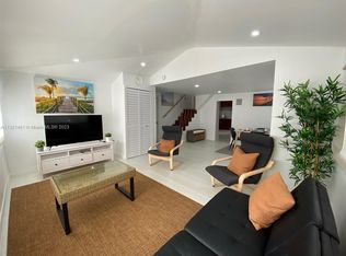 875 NW 97th St, Miami, FL 33150