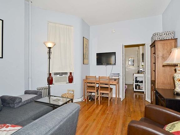 3rd image of 1475 2nd Ave APT 5B