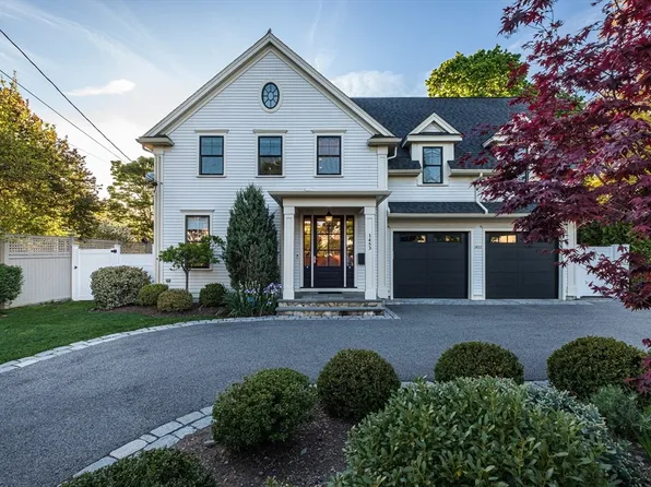 1453 Center St, Newton Center, MA 02459