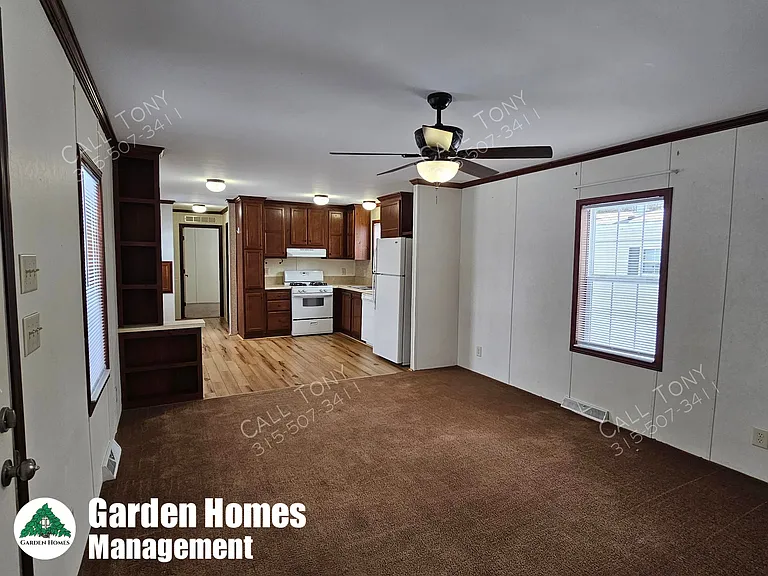 419 Elmwood Cir — Photo 4