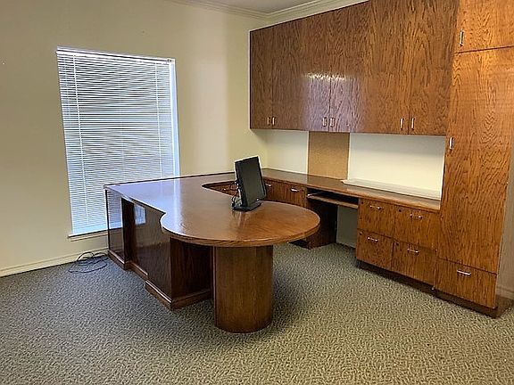 5th image of 1115 Memorial Dr #1